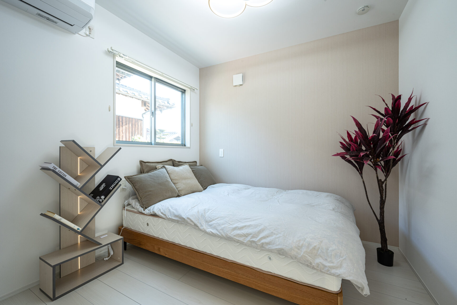 無駄のない間取りのロフト付き平屋