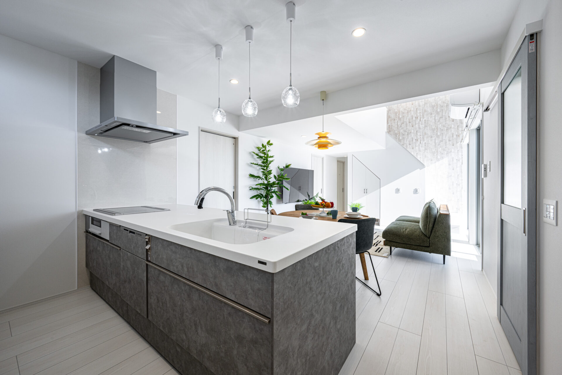 無駄のない間取りのロフト付き平屋