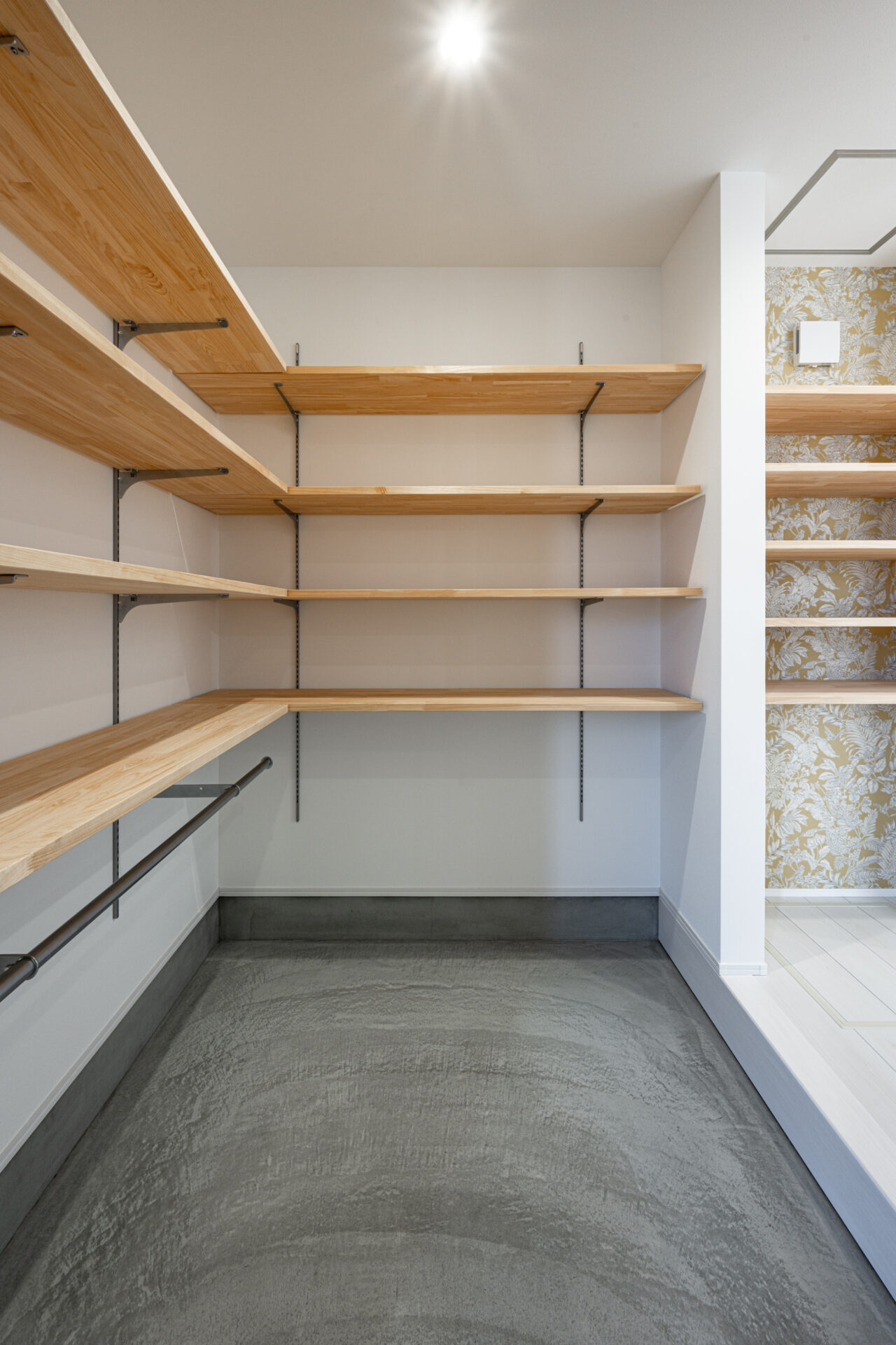 無駄のない間取りのロフト付き平屋