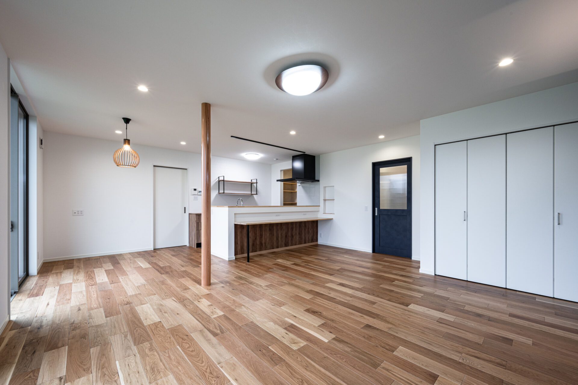 宇佐市2階建ての家